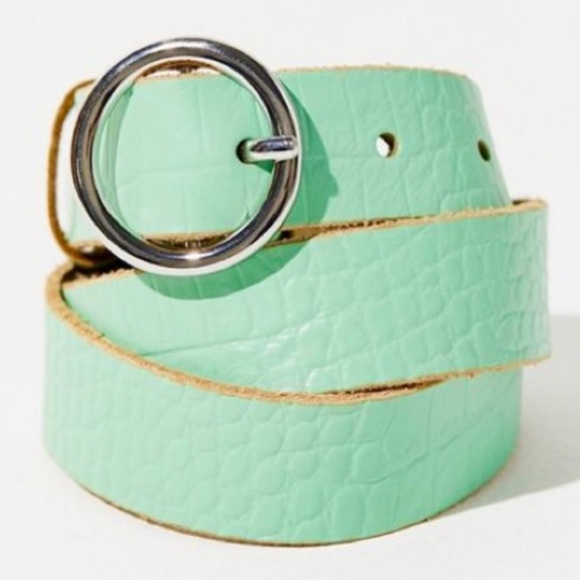 UO Croc Circle Belts in Sea Foam and Pink. Size Small. NWOT - Picture 4 of 7